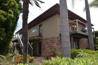 4888 Muir Ave in San Diego, CA - Building Photo - Building Photo