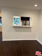 5961 Chula Vista Way in Los Angeles, CA - Building Photo - Building Photo