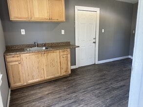 15414 Calcutta Ave in Cleveland, OH - Building Photo - Building Photo