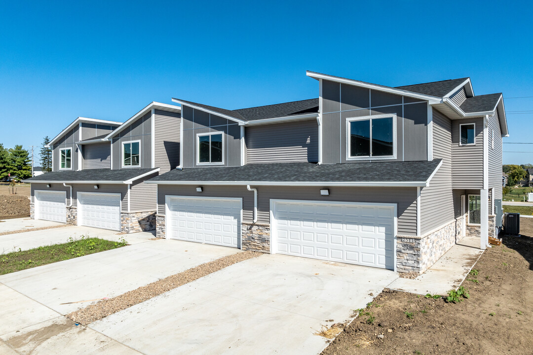 James Point Luxury Townhomes in Grimes, IA - Building Photo