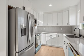 3724 Acacia St in San Diego, CA - Building Photo - Building Photo