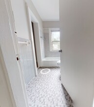 224 Banks St, Unit #6 in Cambridge, MA - Building Photo - Building Photo
