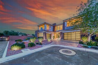 72 Bella Lago Ave in Henderson, NV - Building Photo - Building Photo