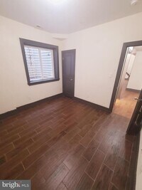 1732 Fontain St photo'