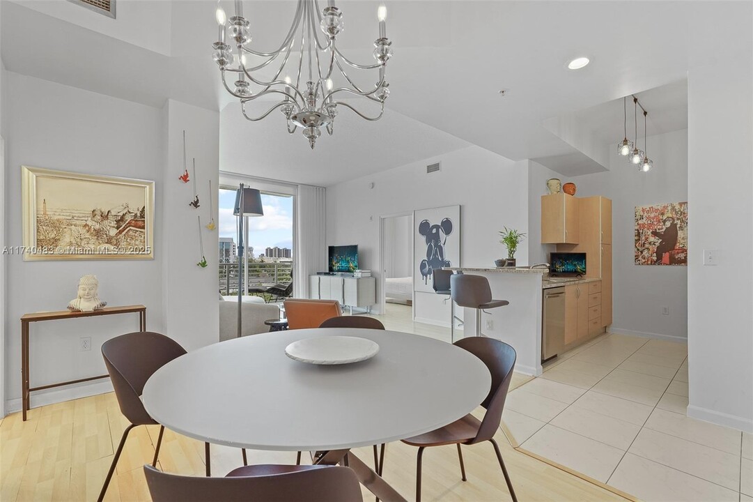 2775 NE 187th St in Aventura, FL - Foto de edificio
