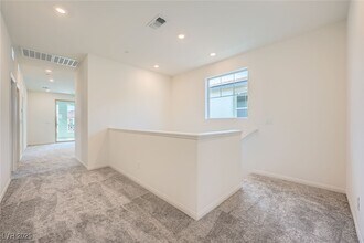 599 Preston Oak Ln in Las Vegas, NV - Building Photo - Building Photo