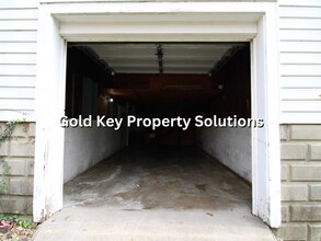 1136 Irving Way in Anderson, IN - Building Photo - Building Photo