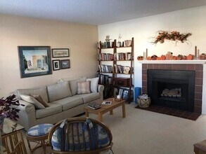 11604 Community Center Dr-Unit -11 in Northglenn, CO - Building Photo - Building Photo