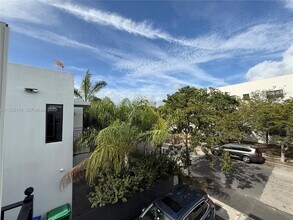 1786 SW 9th St in Miami, FL - Building Photo - Building Photo