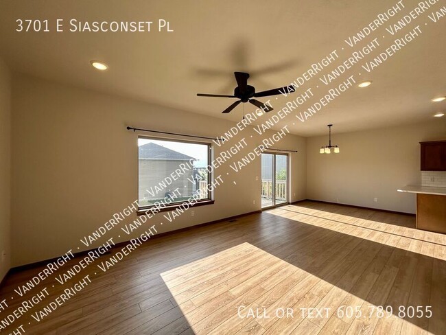 3701 E Siasconset Pl in Sioux Falls, SD - Building Photo - Building Photo