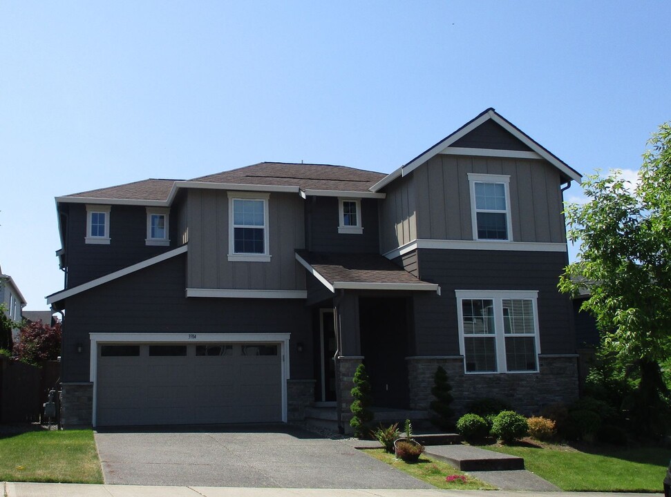 3914 Sentinel Dr in Gig Harbor, WA - Building Photo