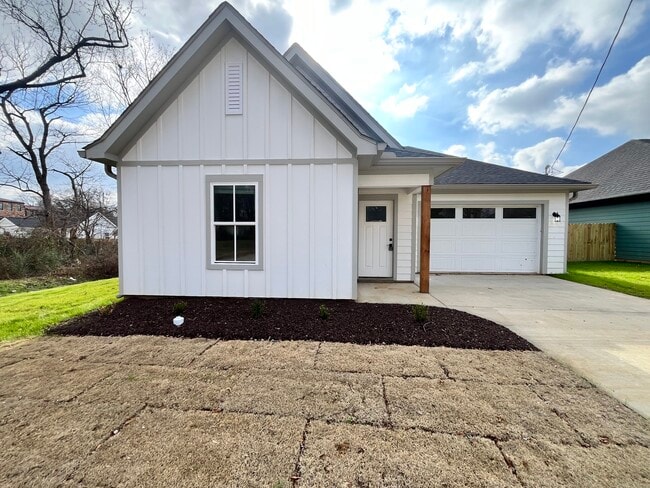 property at 122 E Grand St