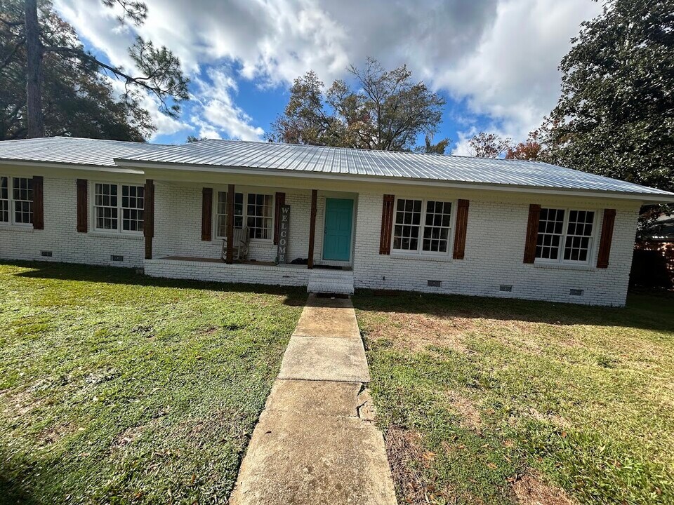 1728 Lynwood Ln in Albany, GA - Foto de edificio