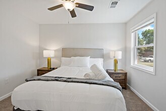 6532 Summerton Way in Springfield, VA - Building Photo - Building Photo