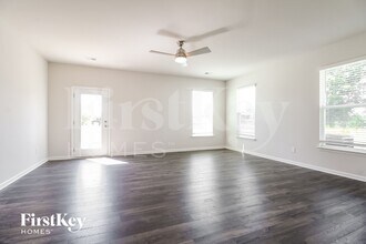 425 Yoshino Cherry Dr in Greer, SC - Building Photo - Building Photo