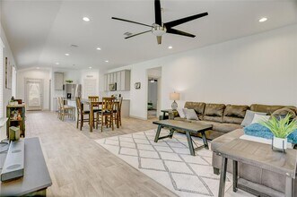 1254 Truckee River Dr in Rosharon, TX - Building Photo - Building Photo