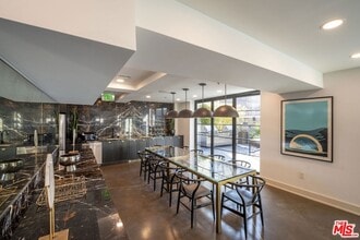 727 W 7TH St, Unit 3 in Los Angeles, CA - Building Photo - Building Photo