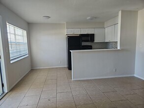 4670 NE 5th Ave in Boca Raton, FL - Building Photo - Building Photo