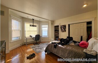 38 Babcock St in Brookline, MA - Foto de edificio - Building Photo