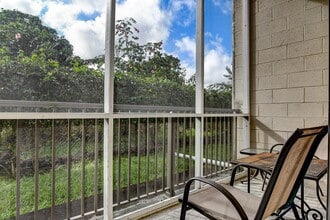 355 Kalanianaole St in Hilo, HI - Foto de edificio - Building Photo