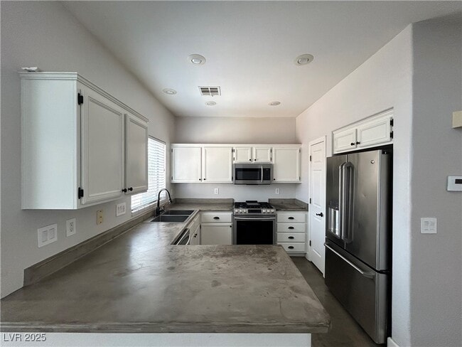 10360 Natural Springs Ave in Las Vegas, NV - Building Photo - Building Photo