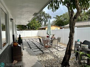 1811 SW 21st St in Fort Lauderdale, FL - Building Photo - Building Photo