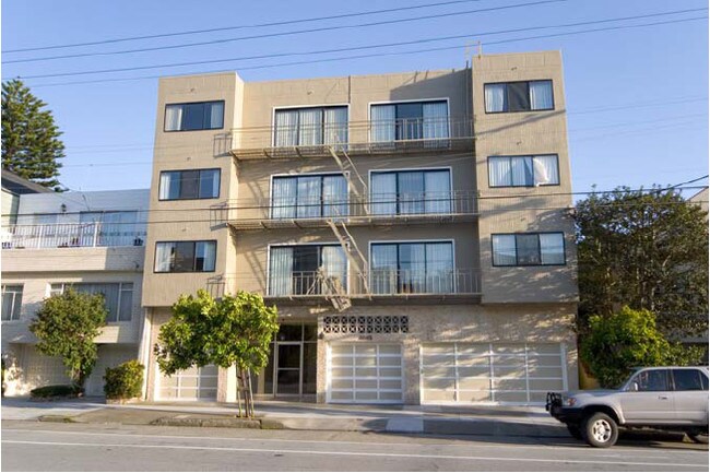 1445 Lake St in San Francisco, CA - Foto de edificio - Building Photo