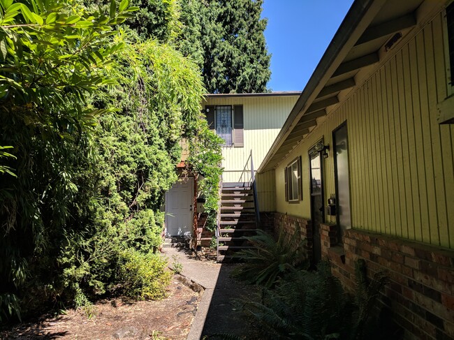 410 SE 19th Ave, Unit 2