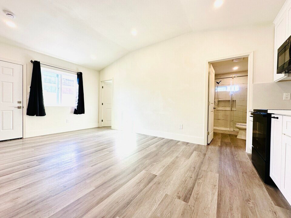 4239 Mt Everest Blvd in San Diego, CA - Building Photo