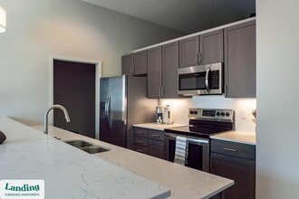 110 N Boston Ave, Unit 502 in Tulsa, OK - Building Photo - Building Photo