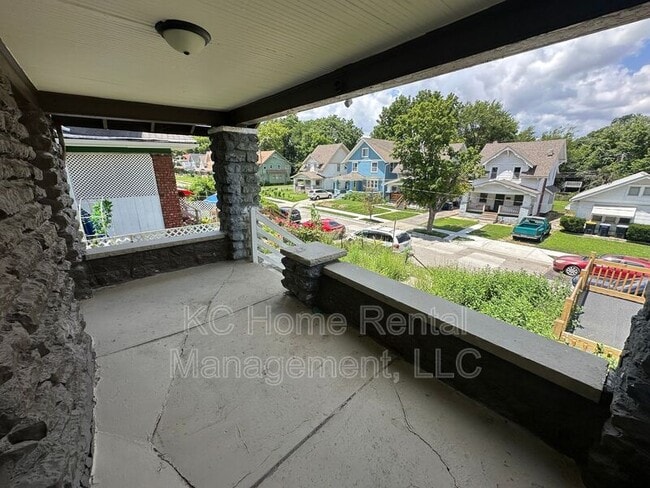 3211 E 32 St in Kansas City, MO - Building Photo - Building Photo