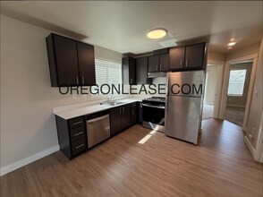 4080 Horace St in Springfield, OR - Building Photo - Building Photo