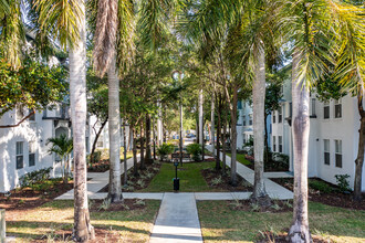 The Pearl in Plantation, FL - Foto de edificio - Building Photo