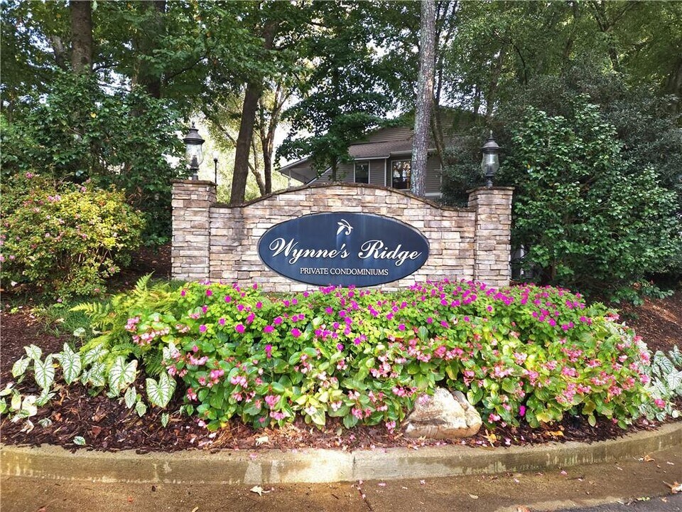 602 Wynnes Ridge Cir SE in Marietta, GA - Building Photo