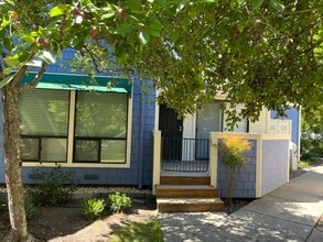 901 Russell Ave, Unit 101 in Santa Rosa, CA - Building Photo - Building Photo