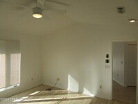 4050 Linwood Dr photo'