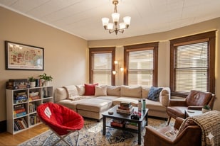 122 N Franklin St in Madison, WI - Building Photo