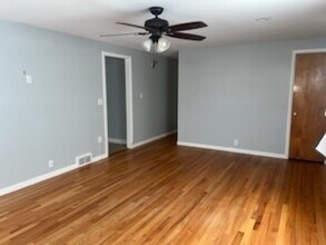 80 Coolidge Rd in North Syracuse, NY - Foto de edificio - Building Photo