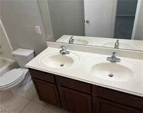 4520 Grand Rock Dr in North Las Vegas, NV - Building Photo - Building Photo