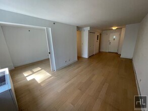 East 39th Street in New York, NY - Building Photo - Building Photo