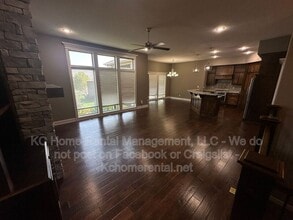 4513 Sienna Ridge in Riverside, MO - Building Photo - Building Photo