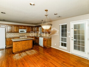 917 S Desert Palm Ave in Broken Arrow, OK - Foto de edificio - Building Photo