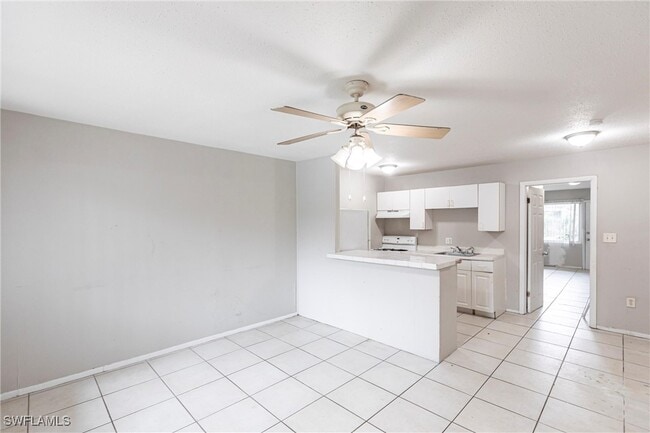 property at 1852 Golf View Ave