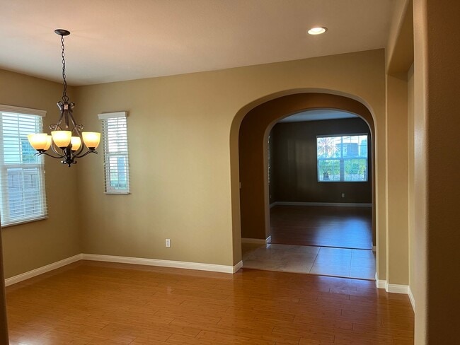 46357 Sawtooth Ln in Temecula, CA - Building Photo - Building Photo