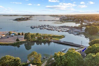 85 Waterside Ln in Clinton, CT - Building Photo - Building Photo