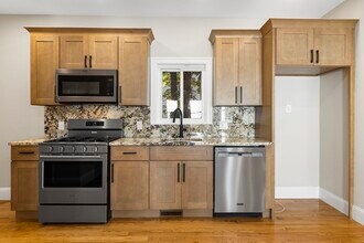 31 Woodale Ave in Boston, MA - Building Photo - Building Photo