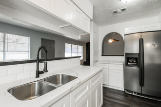 6615 Brookgate Dr in Spring, TX - Building Photo - Building Photo