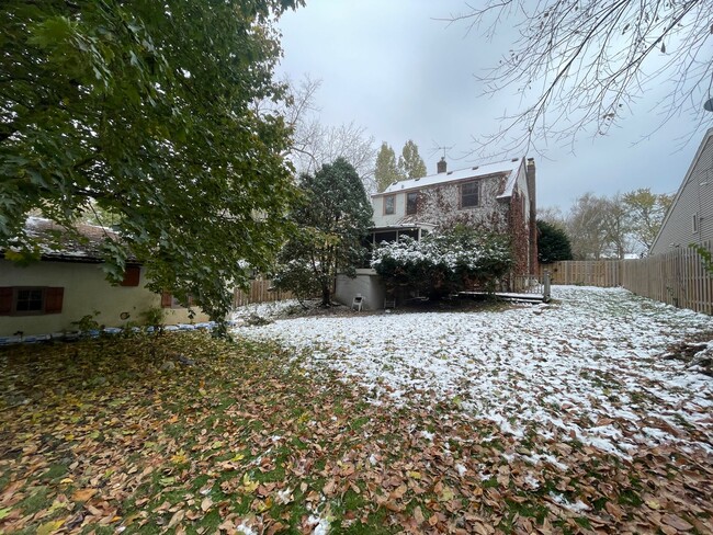 property at 5104 Millpond Pl