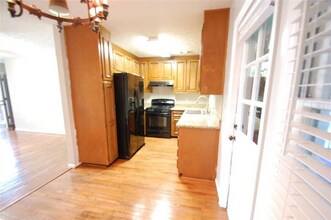 5511 Burrus Ln in Mableton, GA - Building Photo - Building Photo
