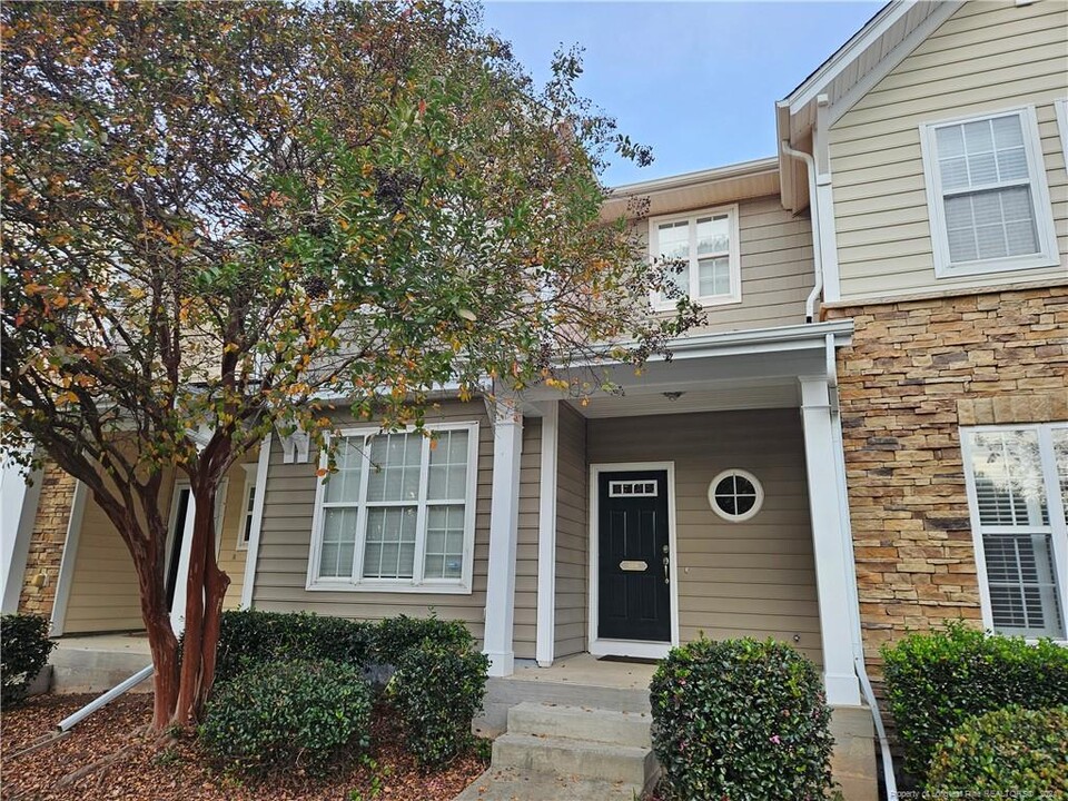 4306 Cherry Blossom Cir in Durham, NC - Foto de edificio